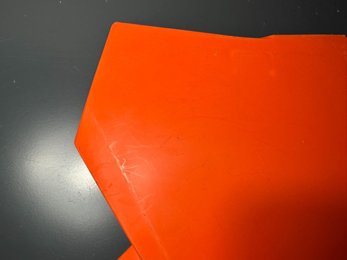 v1|137467582373|0