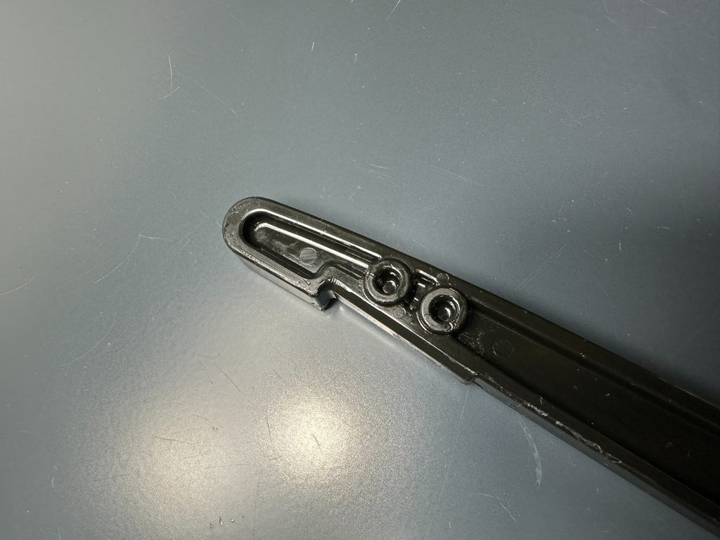 v1|136833057223|0