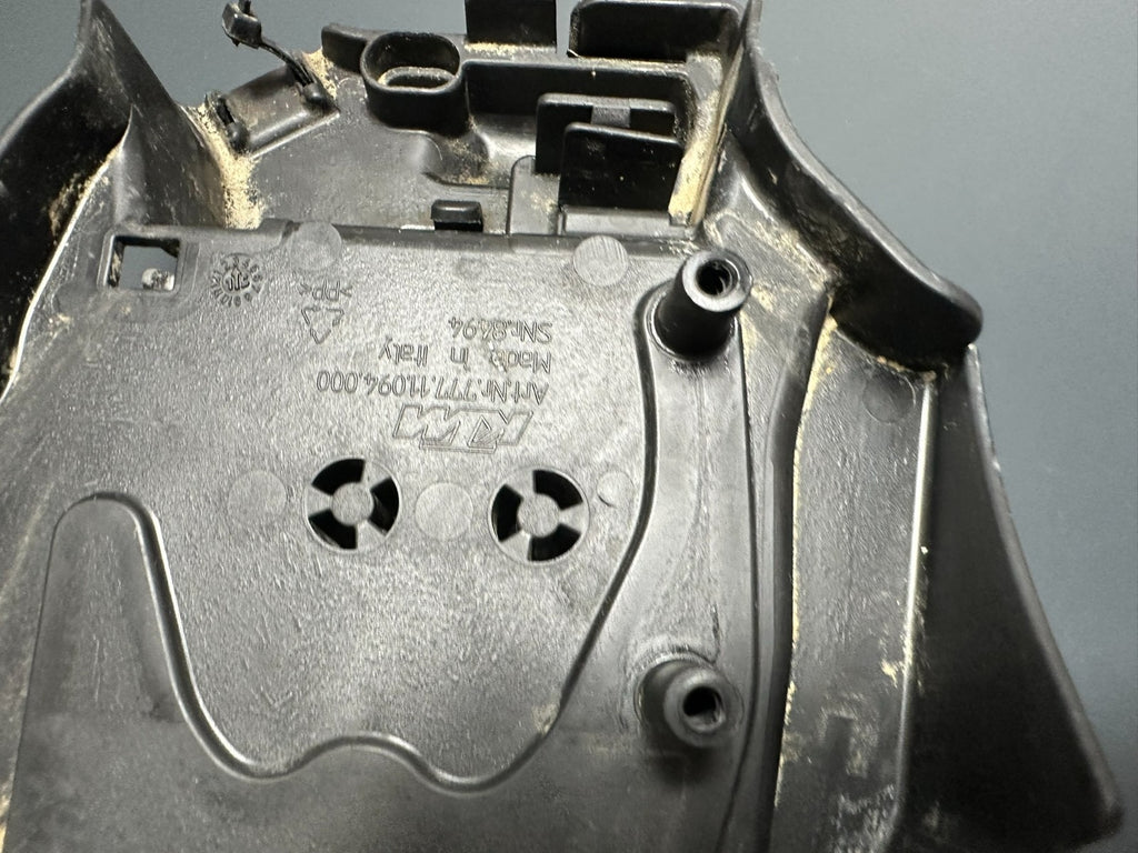v1|137747940418|0