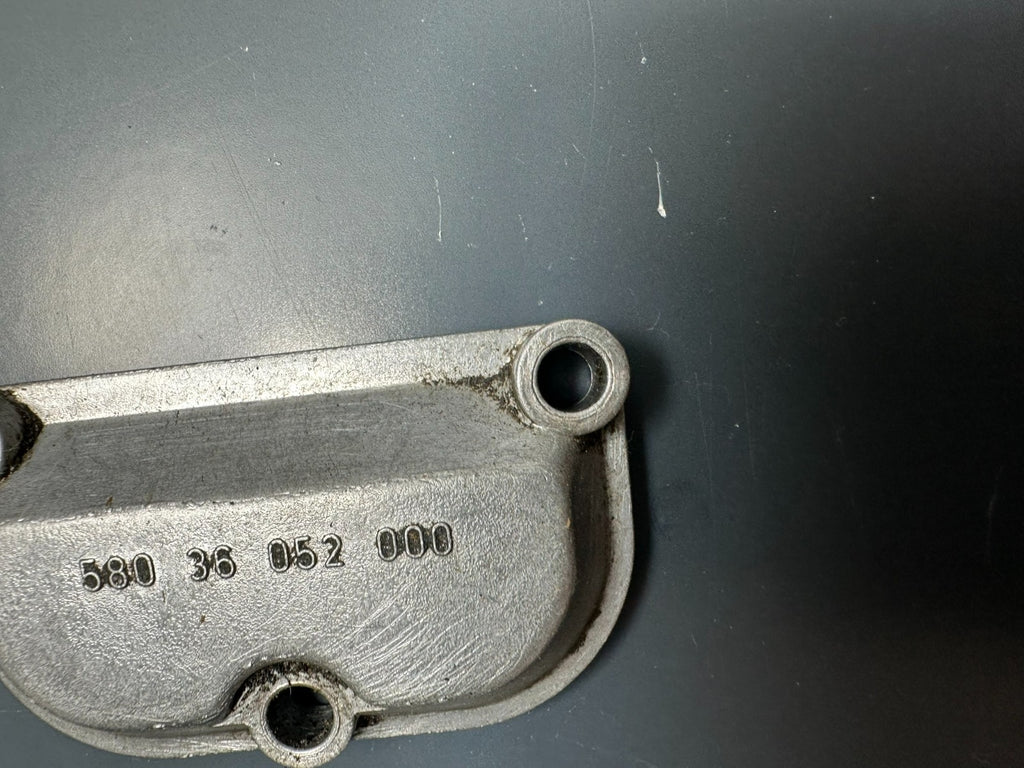 v1|137422456536|0