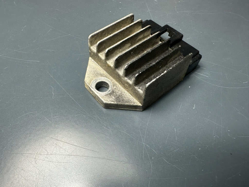 v1|137442425413|0