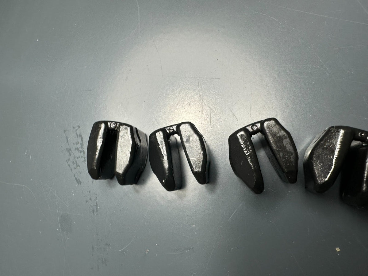 v1|137563708203|0