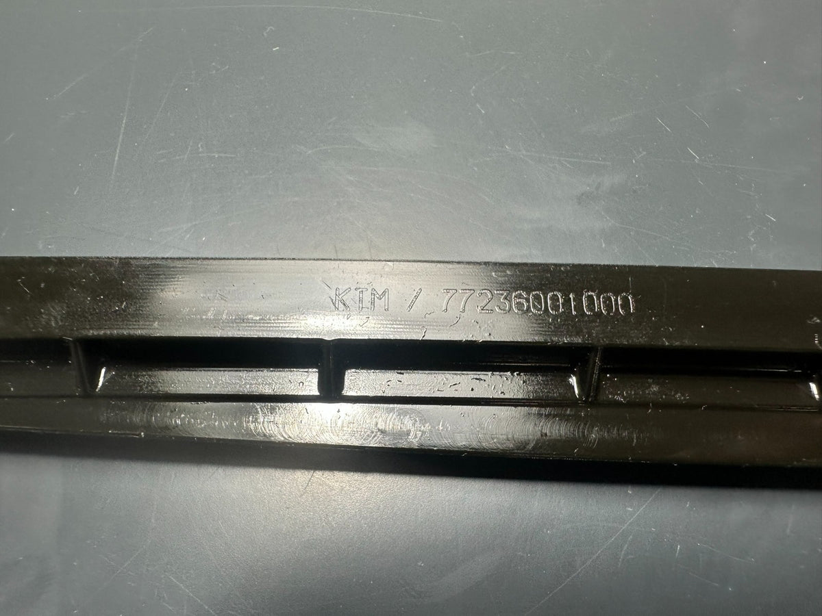 v1|137763099918|0