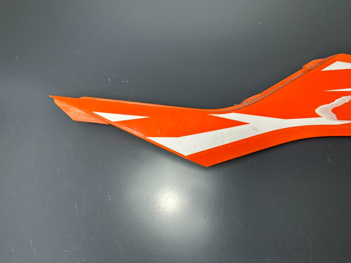 v1|137467541992|0